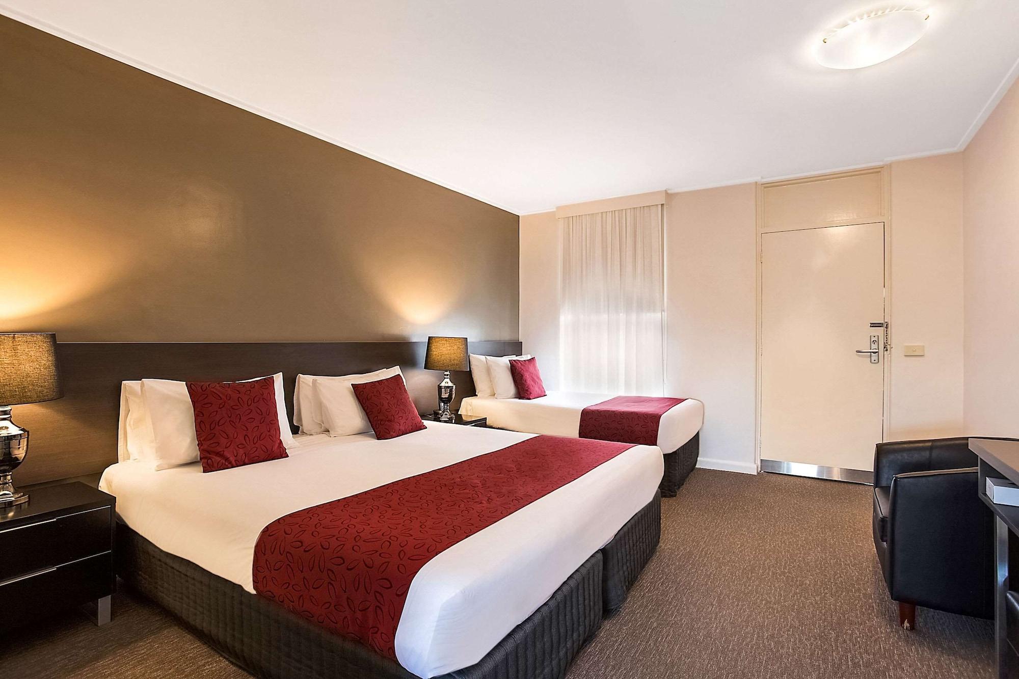 Comfort Inn Western Γουόρναμπουλ Εξωτερικό φωτογραφία