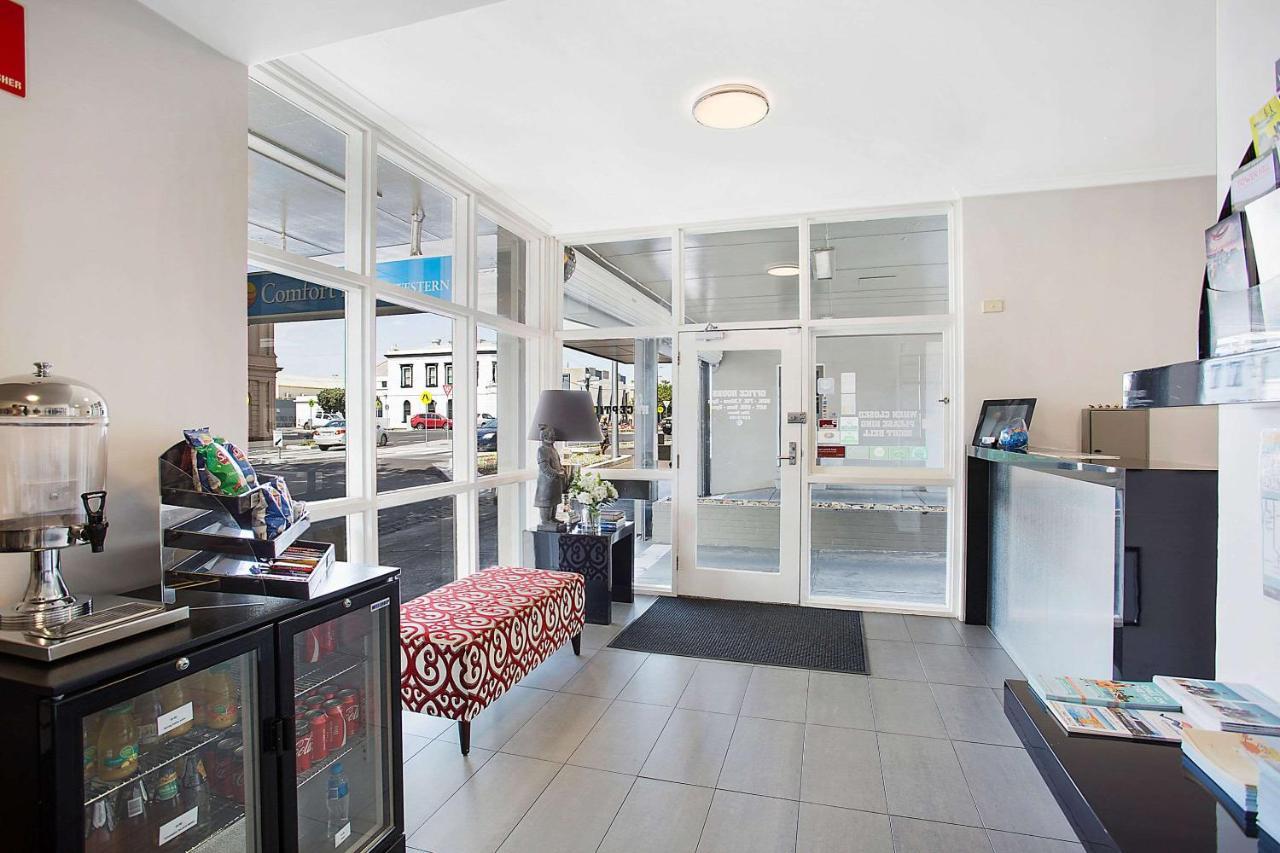 Comfort Inn Western Γουόρναμπουλ Εξωτερικό φωτογραφία